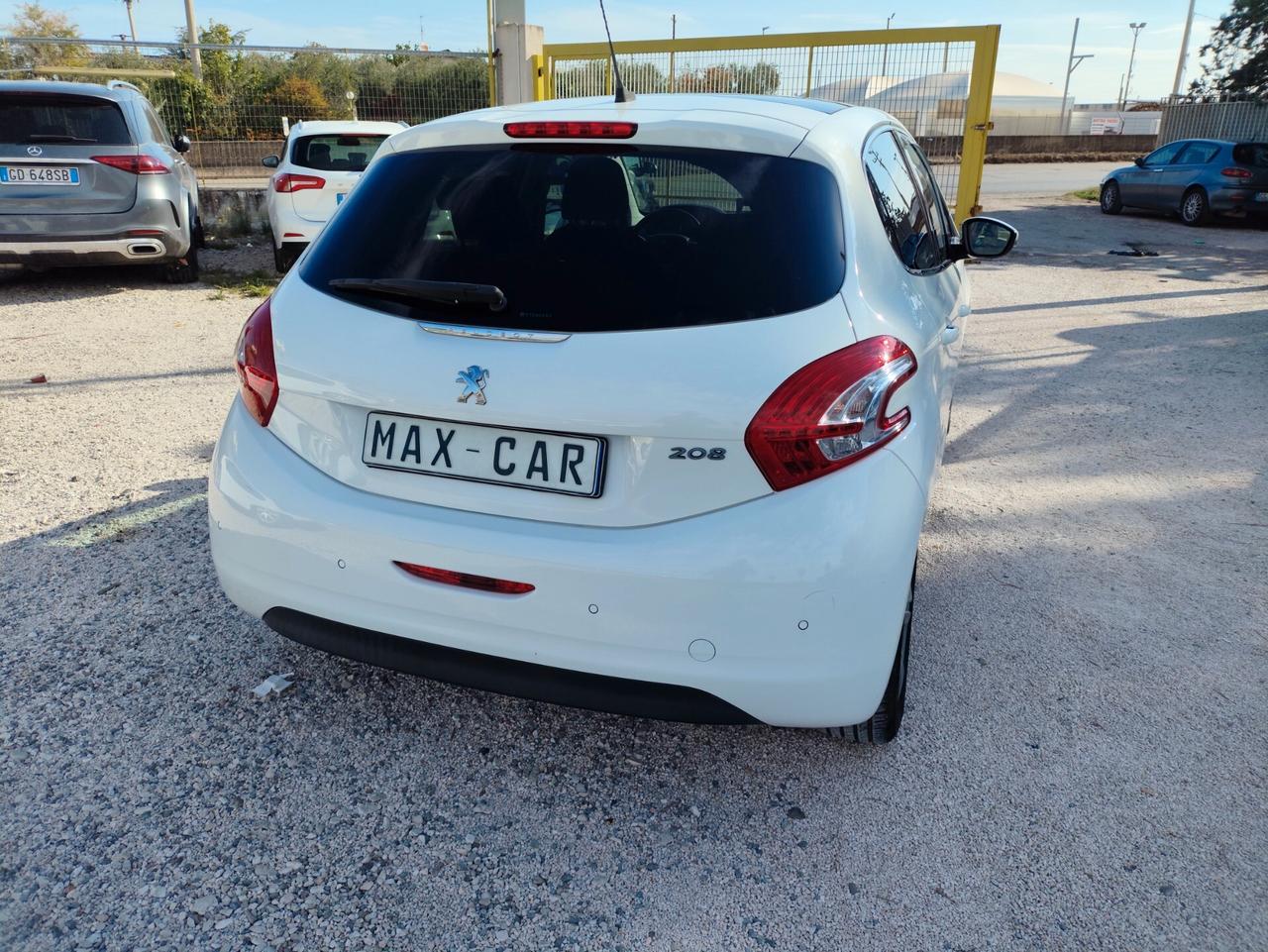 Peugeot 208 PureTech 82 5 porte Allure GPL