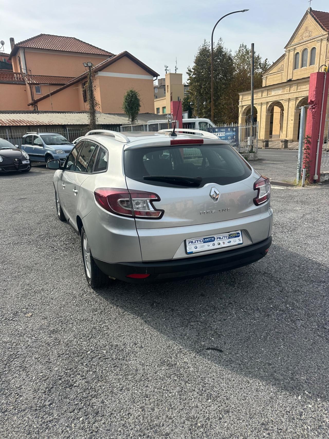 Renault Megane 1.5 DCI 110 CV Sportour Ecobusiness Premium