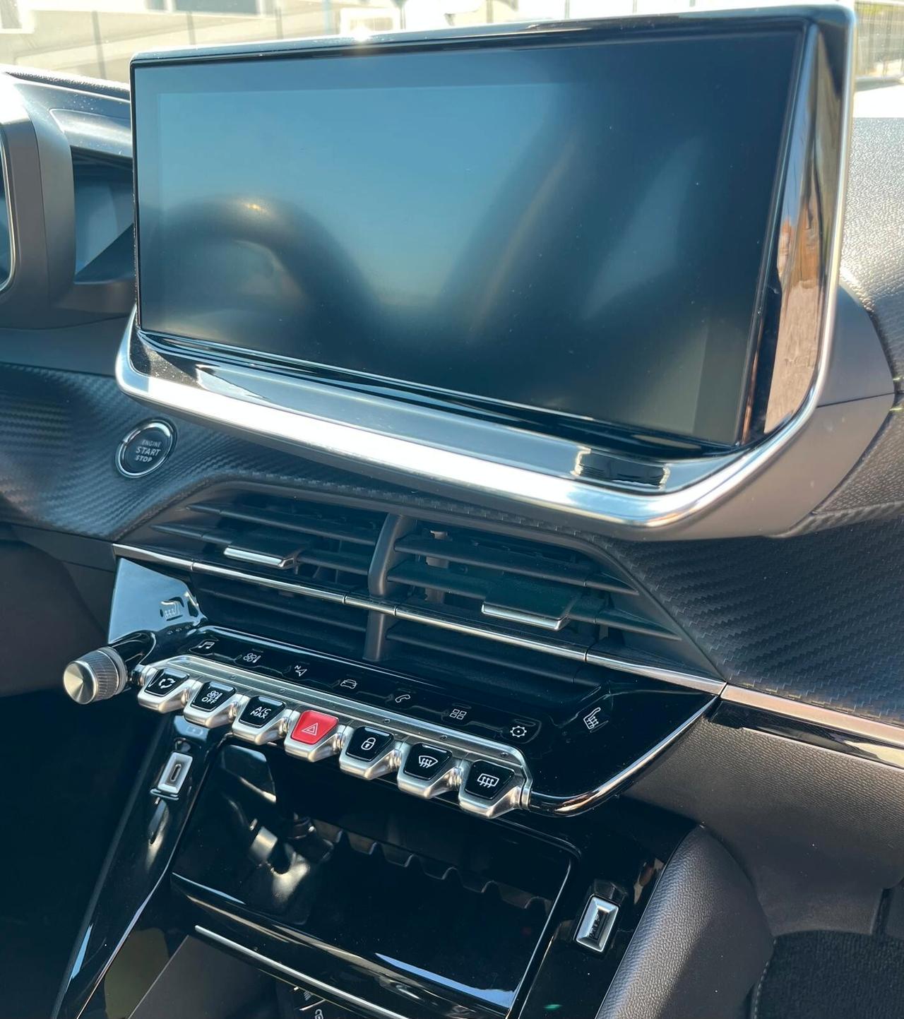 Peugeot 2008 GT 130 EAT8