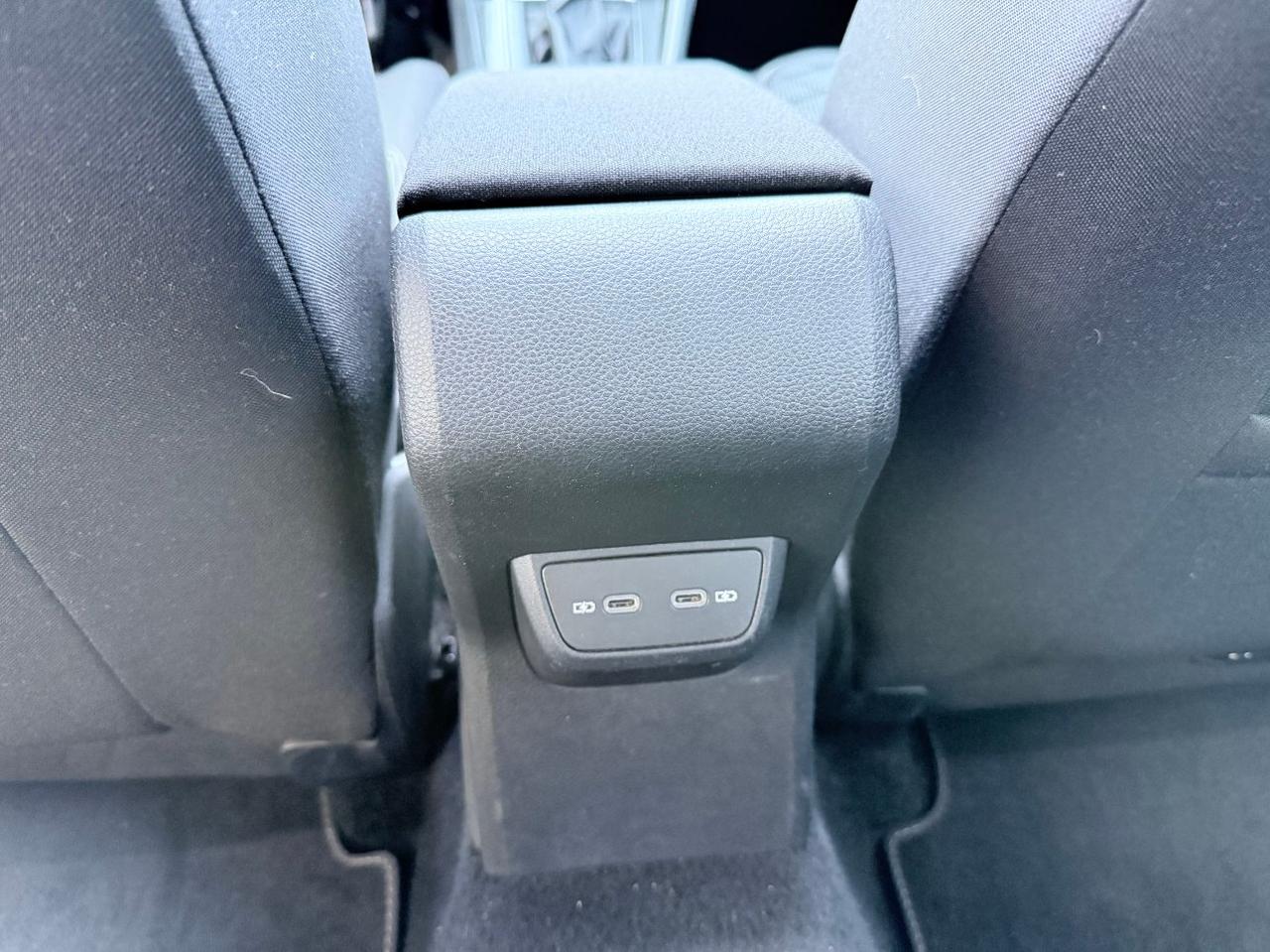 Volkswagen Taigo 1.5 tsi R-Line 150cv dsg