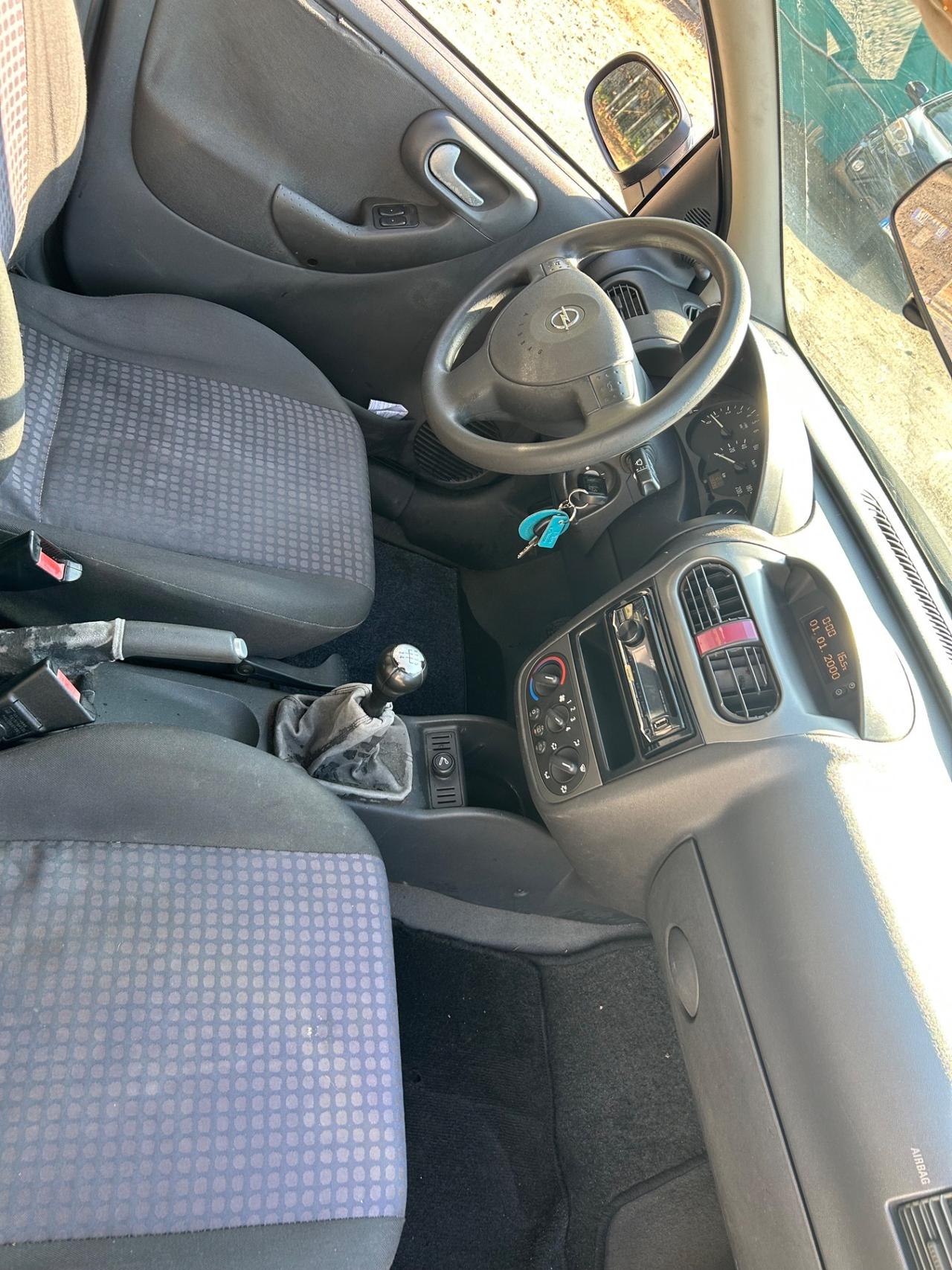 Opel Corsa 1.3 CDTI 75CV 5 porte Club 100.000km