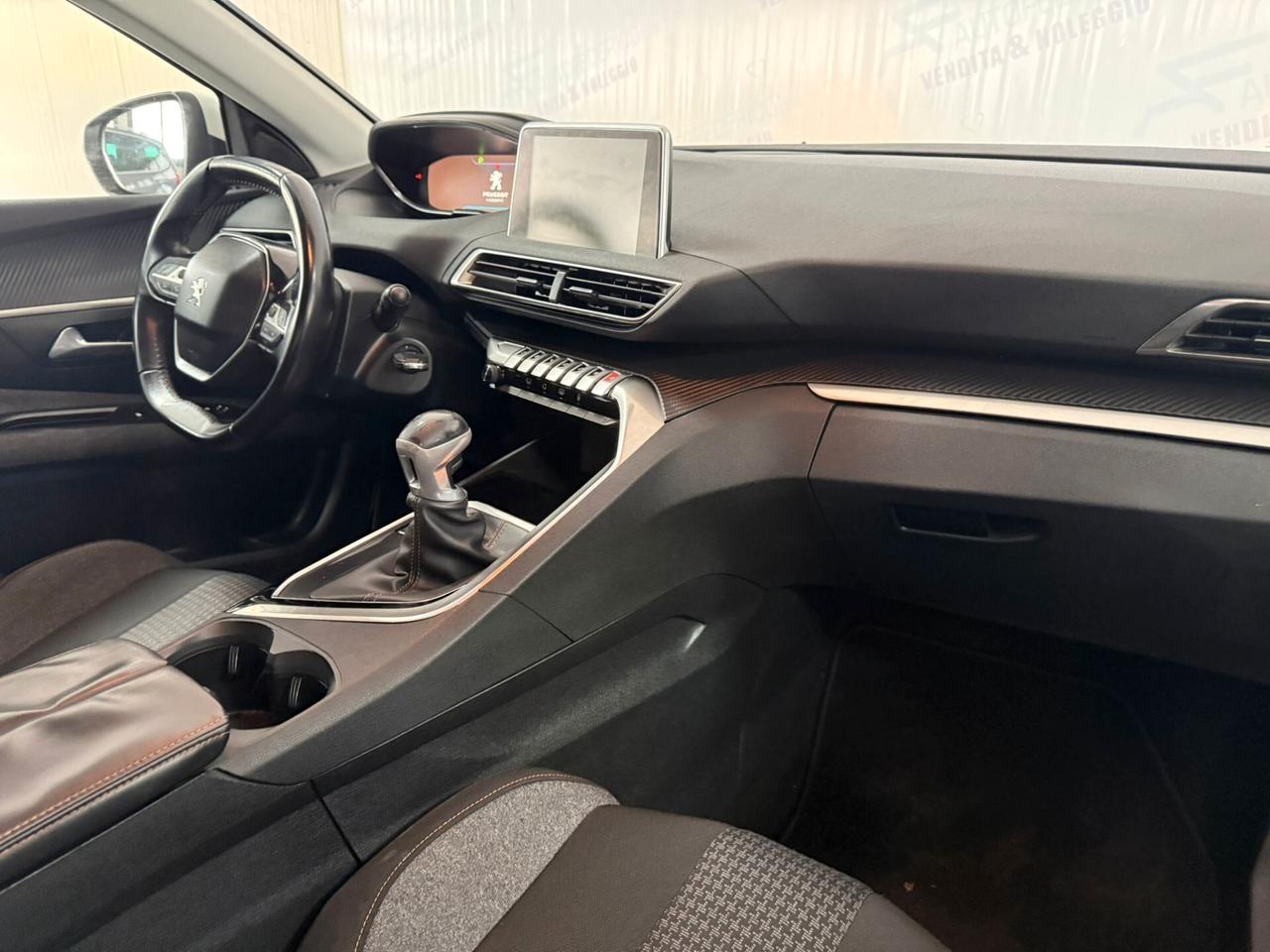 Peugeot 3008 1.5 Hdi 130cv Gancio traino