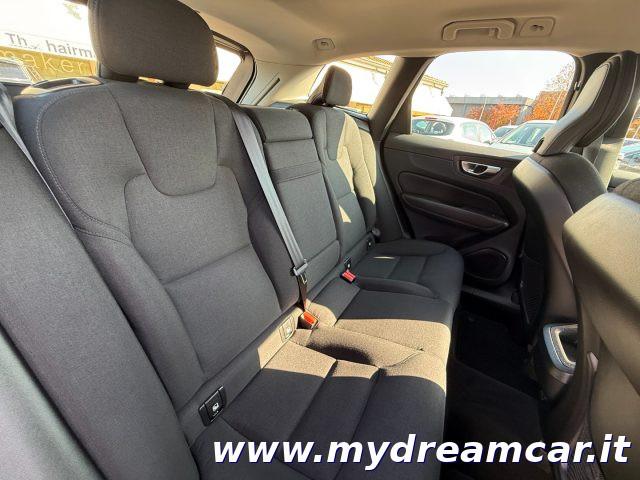 VOLVO XC60 B4 (d) automatico Core