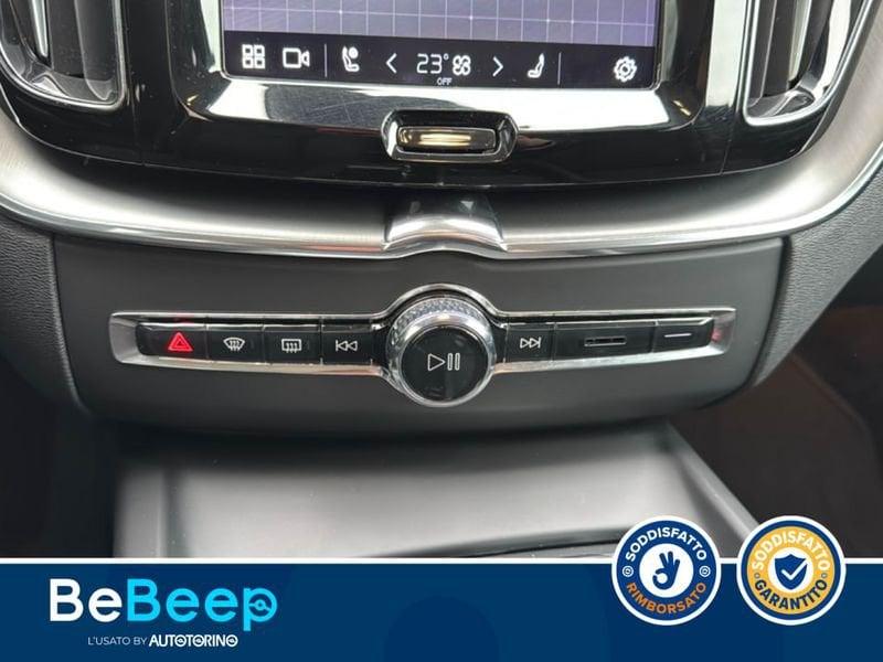 Volvo XC60 2.0 B4 MOMENTUM PRO AWD AUTO