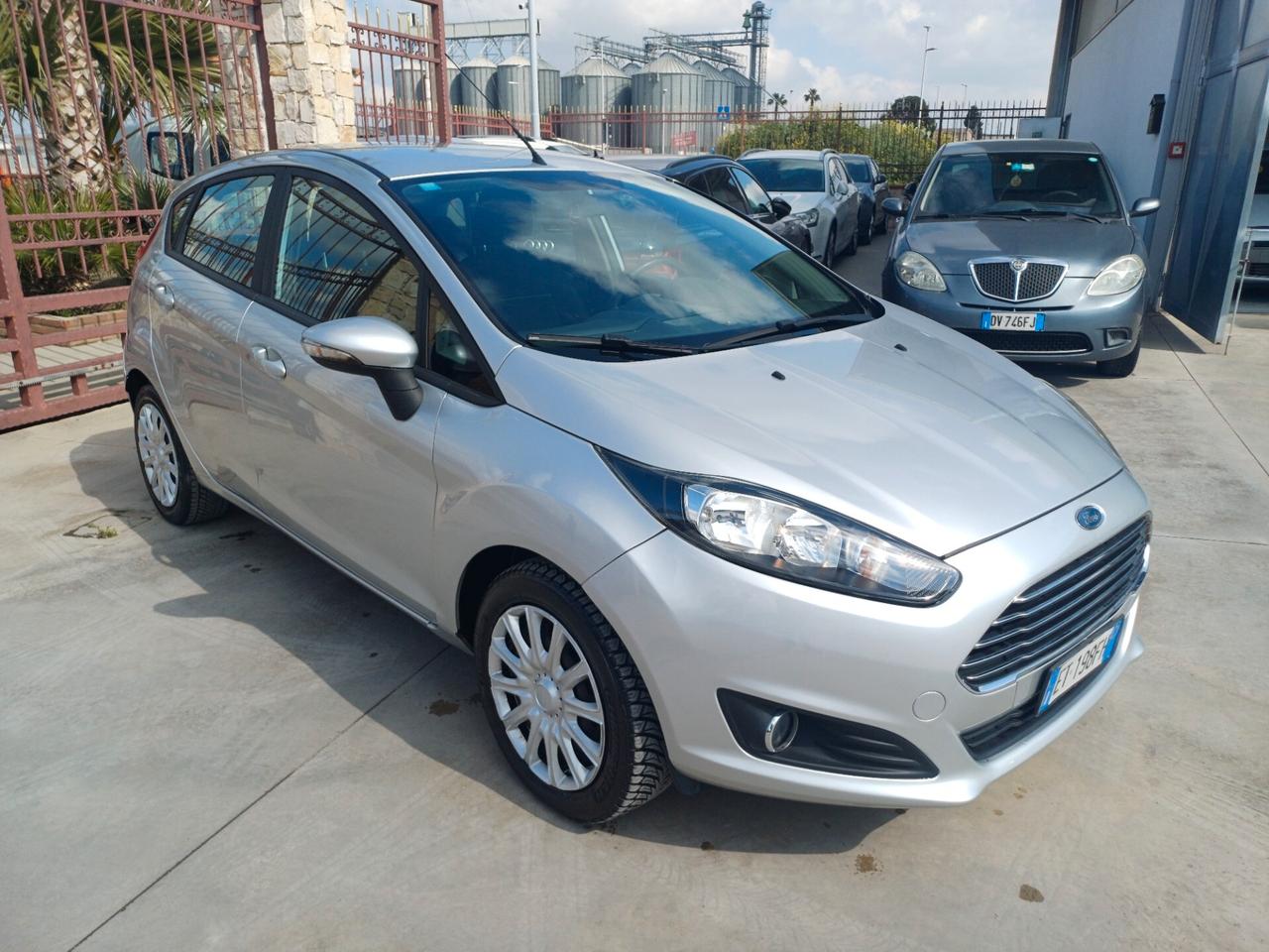 Ford Fiesta 1.5 TDCi 75CV 5 porte Titanium