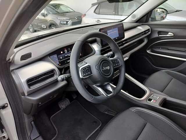 Jeep Avenger 1.2 Turbo 110 CV MHEV Summit