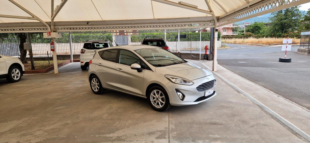 Ford Fiesta 1.1 75cv GPL Titanium ** Navi - Led - Park Assist **