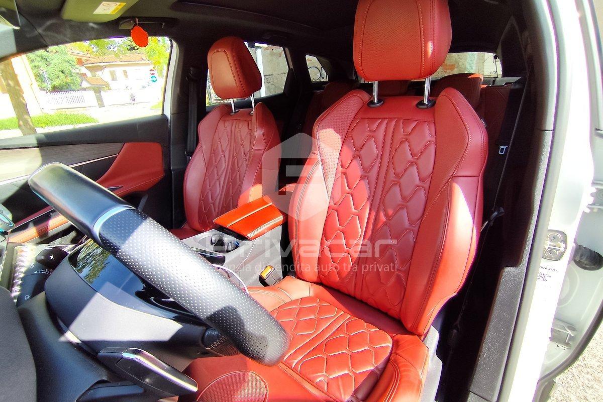 PEUGEOT 3008 Hybrid4 300 e-EAT8 GT Pack