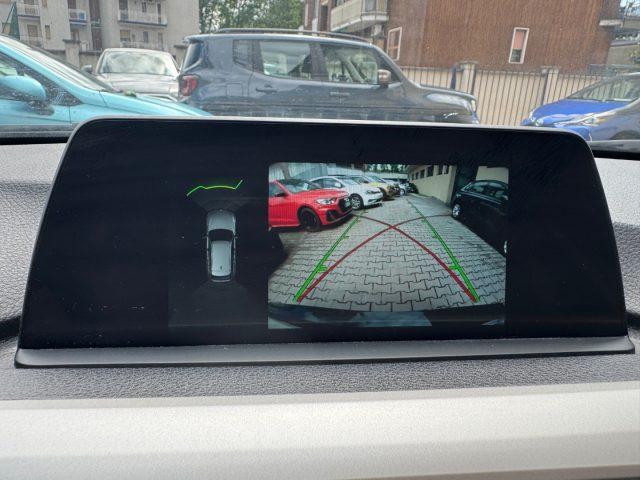 BMW 320 i Touring Business aut.