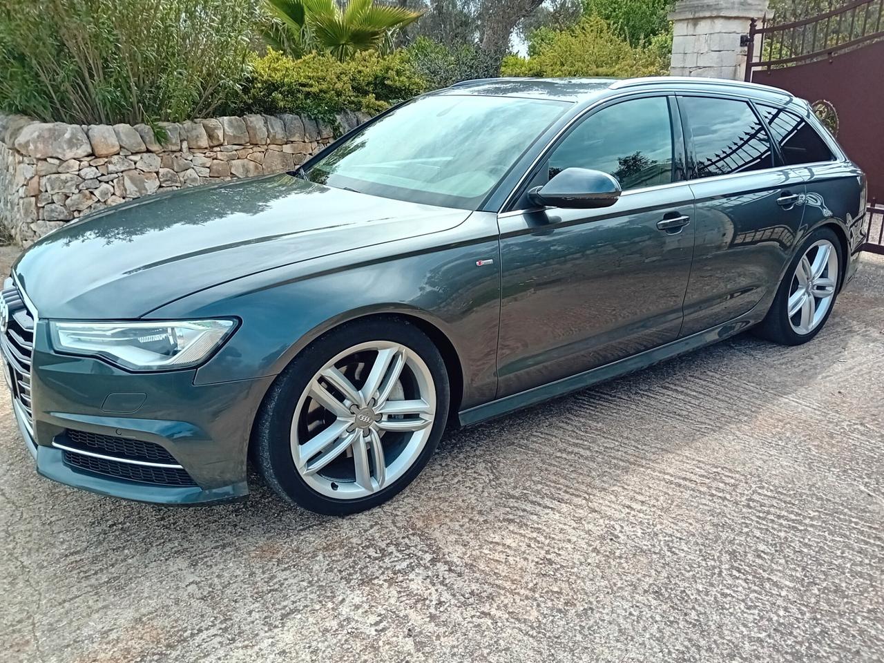 Audi A6 3.0 TDI quattro S tronic Sline