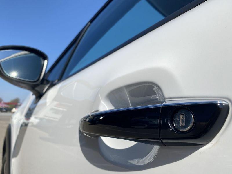 Citroën C3 PureTech 110 S&S EAT6 Shine