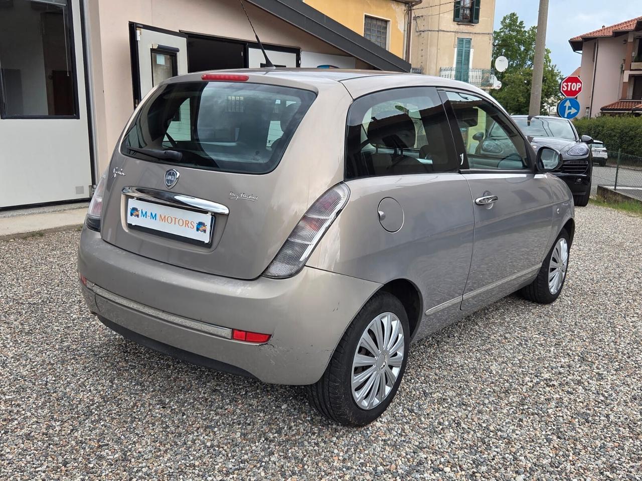 Lancia Ypsilon 1.2 69 CV PLATINUM 3 PORTE