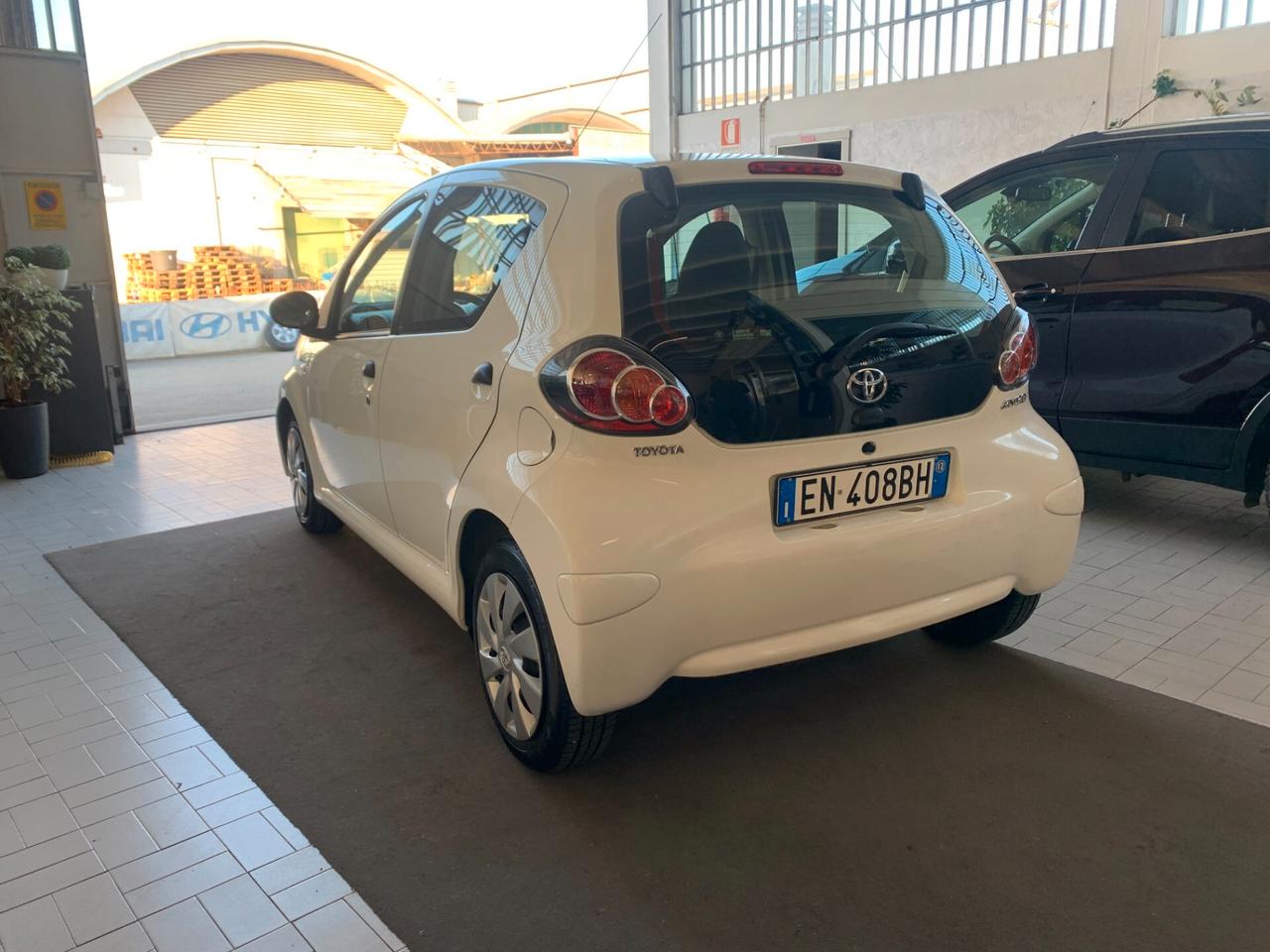 Toyota Aygo 1.0 12V VVT-i 5 porte Active Connect OK NEO PATENTATI