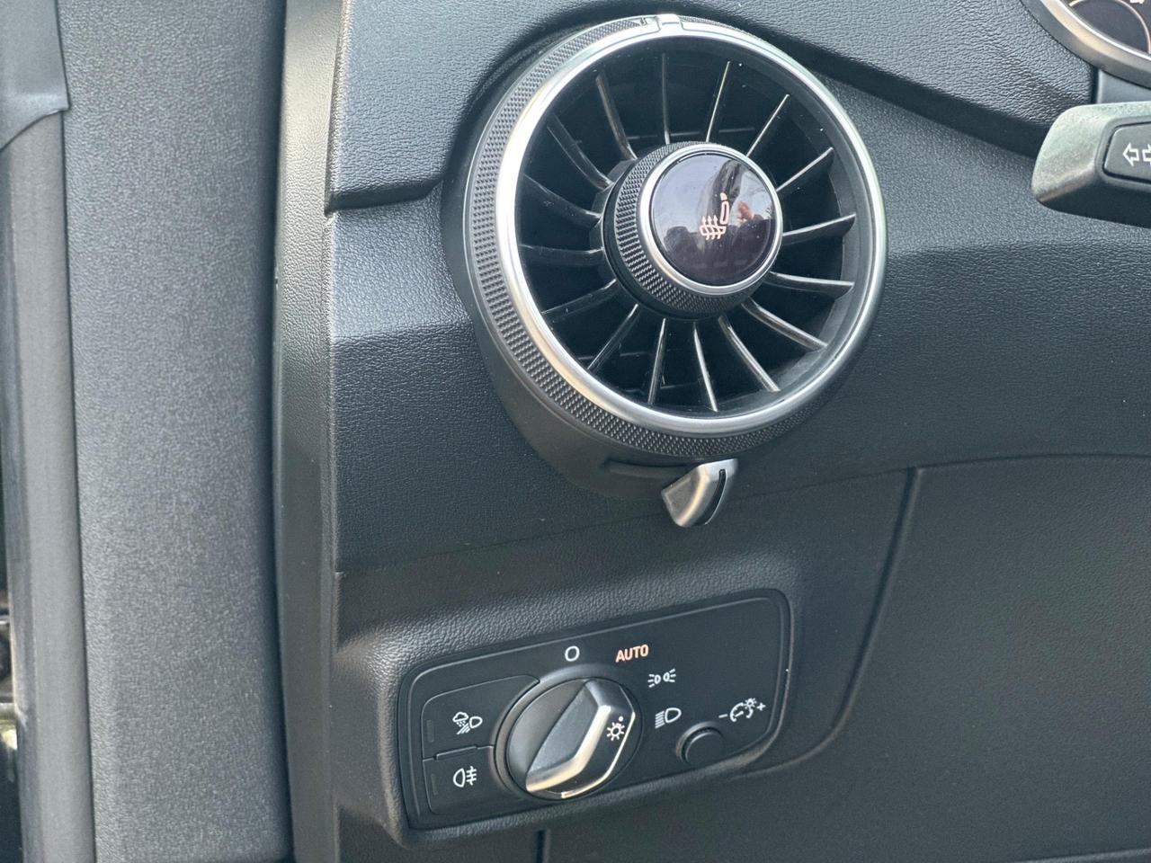 Audi TT Roadster 2.0 TDI 184CV ultra Design 2016