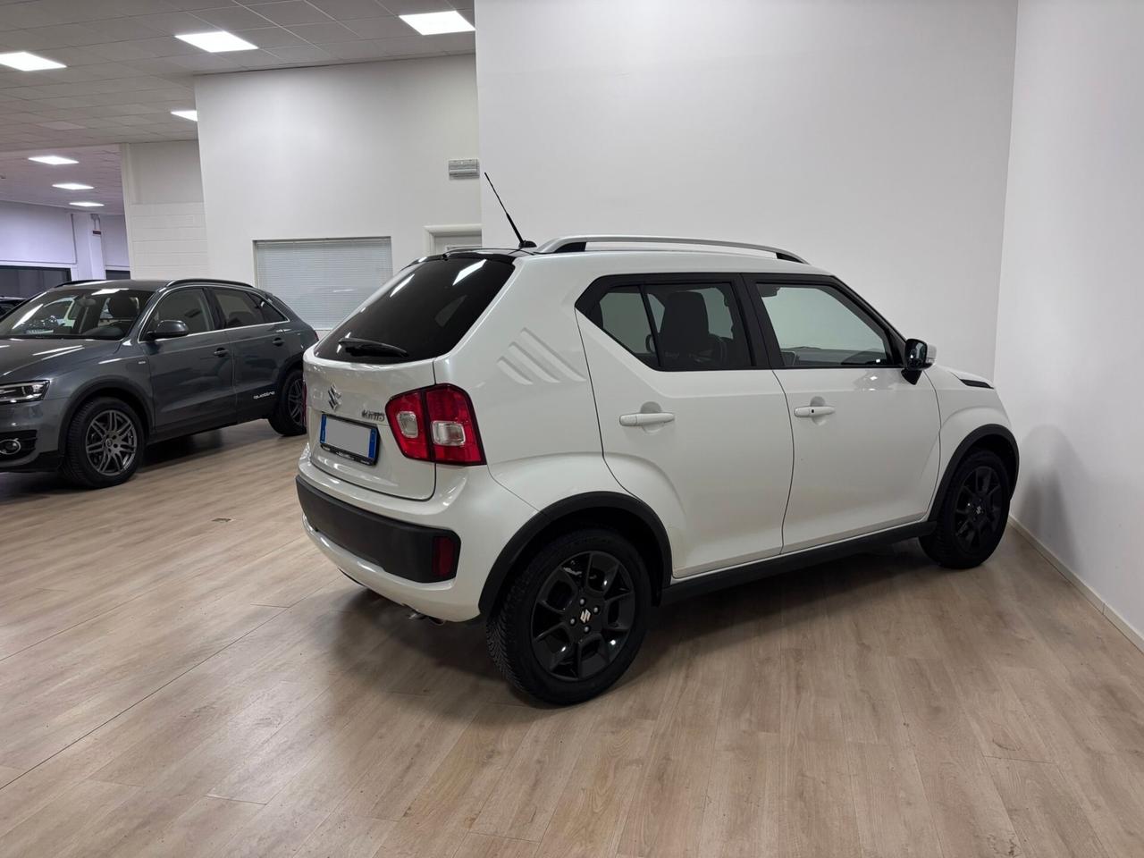 Suzuki Ignis 1.2 Dualjet Top