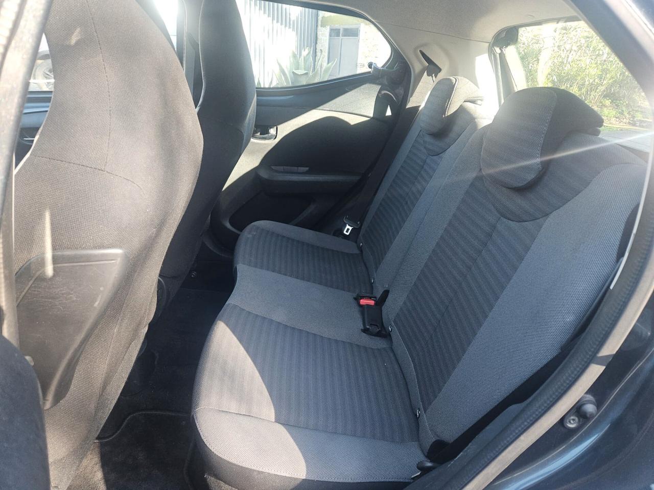 Toyota Aygo 1.0 VVT-i 69 CV 5 porte x-cool TSS MMT