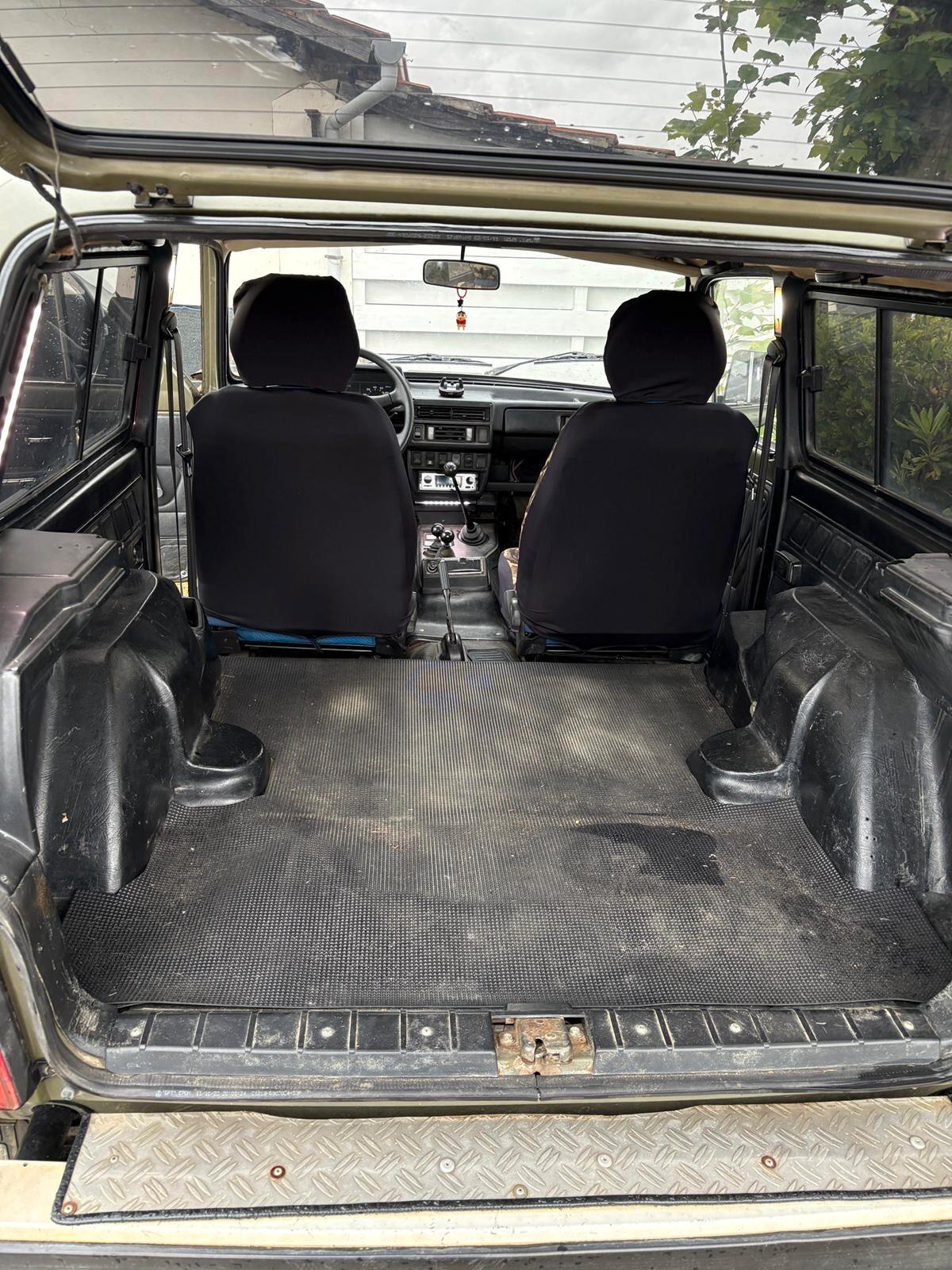 Lada Niva 1.7i cat autovettura 4 p. Con metano