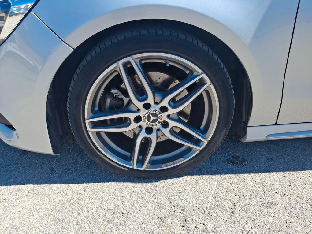 Mercedes CLA 220 d Automatica AMG - 2019