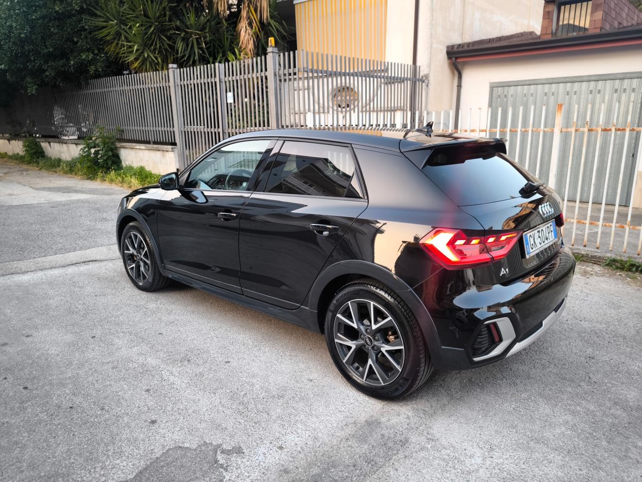 Audi A1 SPB 35 TFSI S tronic Admired citycarver iper full