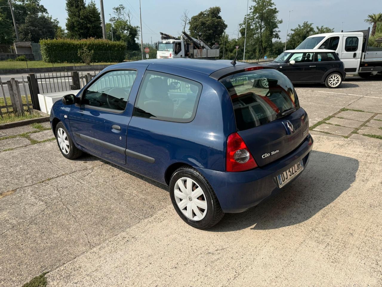 Renault Clio Storia 1.2 3 porte GPL Confort NEOPATENTATI