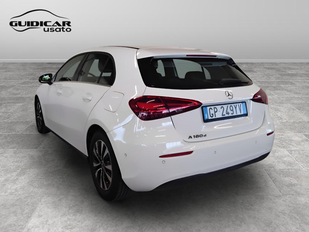Mercedes-Benz Classe A - W177 2023 - A 180 d Advanced auto