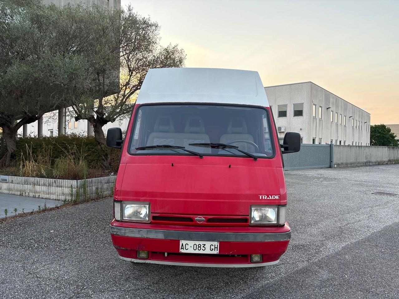 Nissan Trade 3.0 TD 85cv Tetto Alto Passo lungo