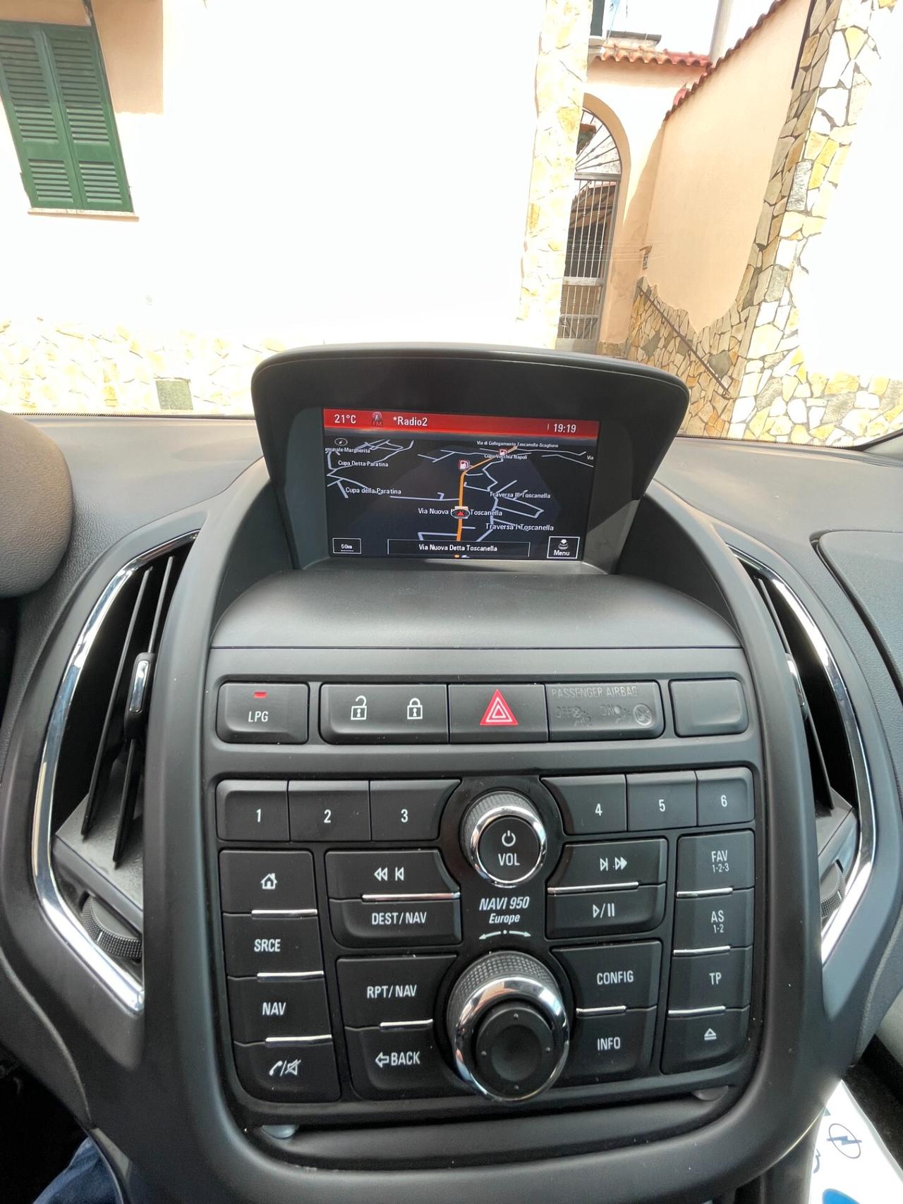 Opel Zafira Tourer 1.4 Turbo 140CV GPL Cosmo