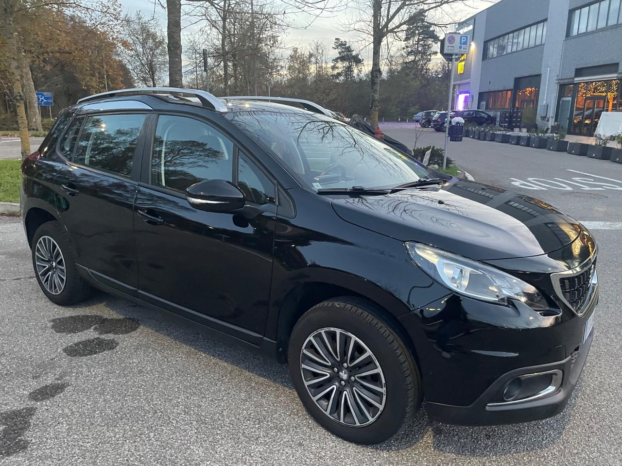 Peugeot 2008 PureTech 82 Allure*Neopatentati*Solo 61000km*