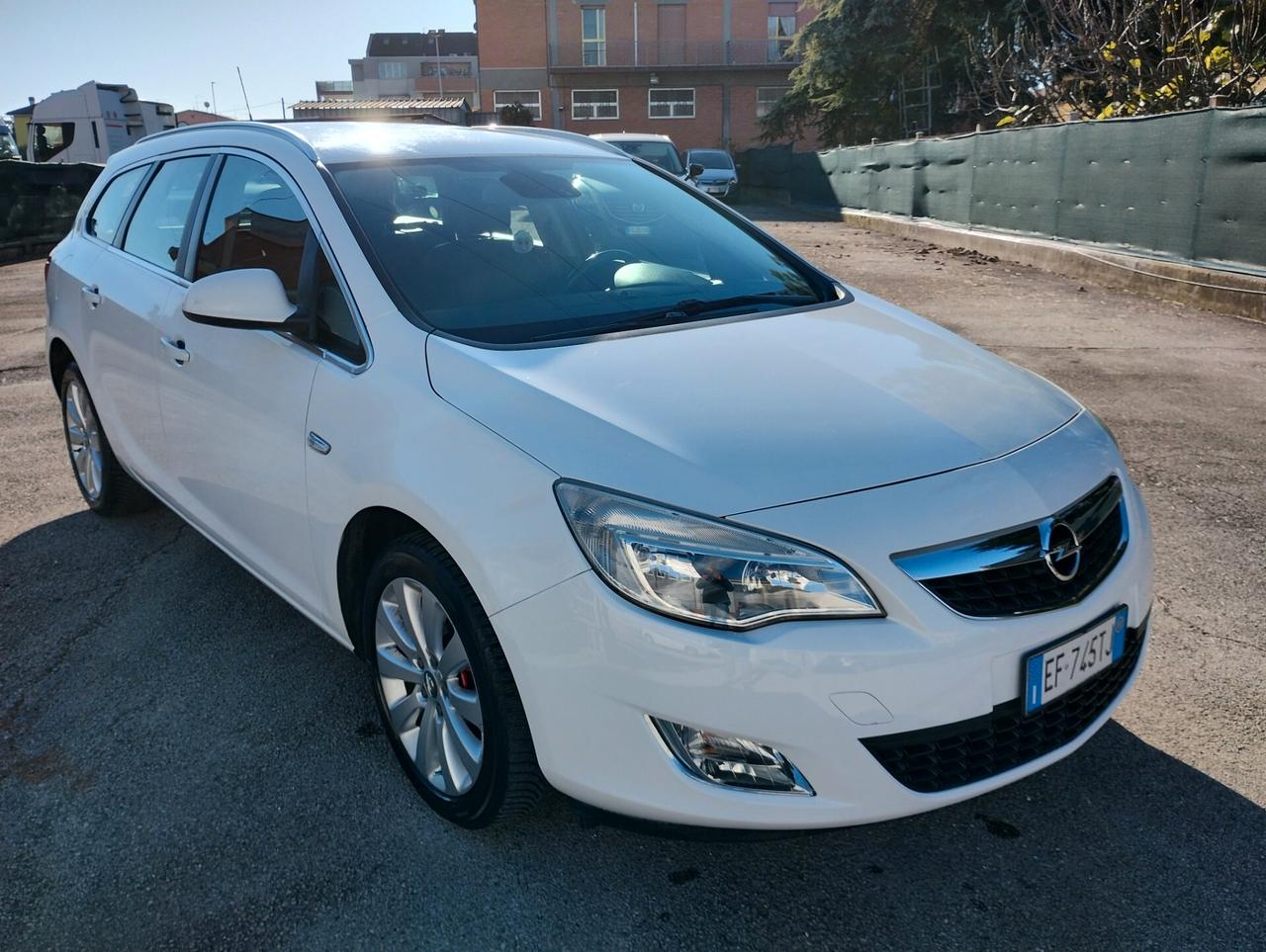 OPEL ASTRA J 1.7 CDTI 125CV Sport Tourer Cosmo 2011