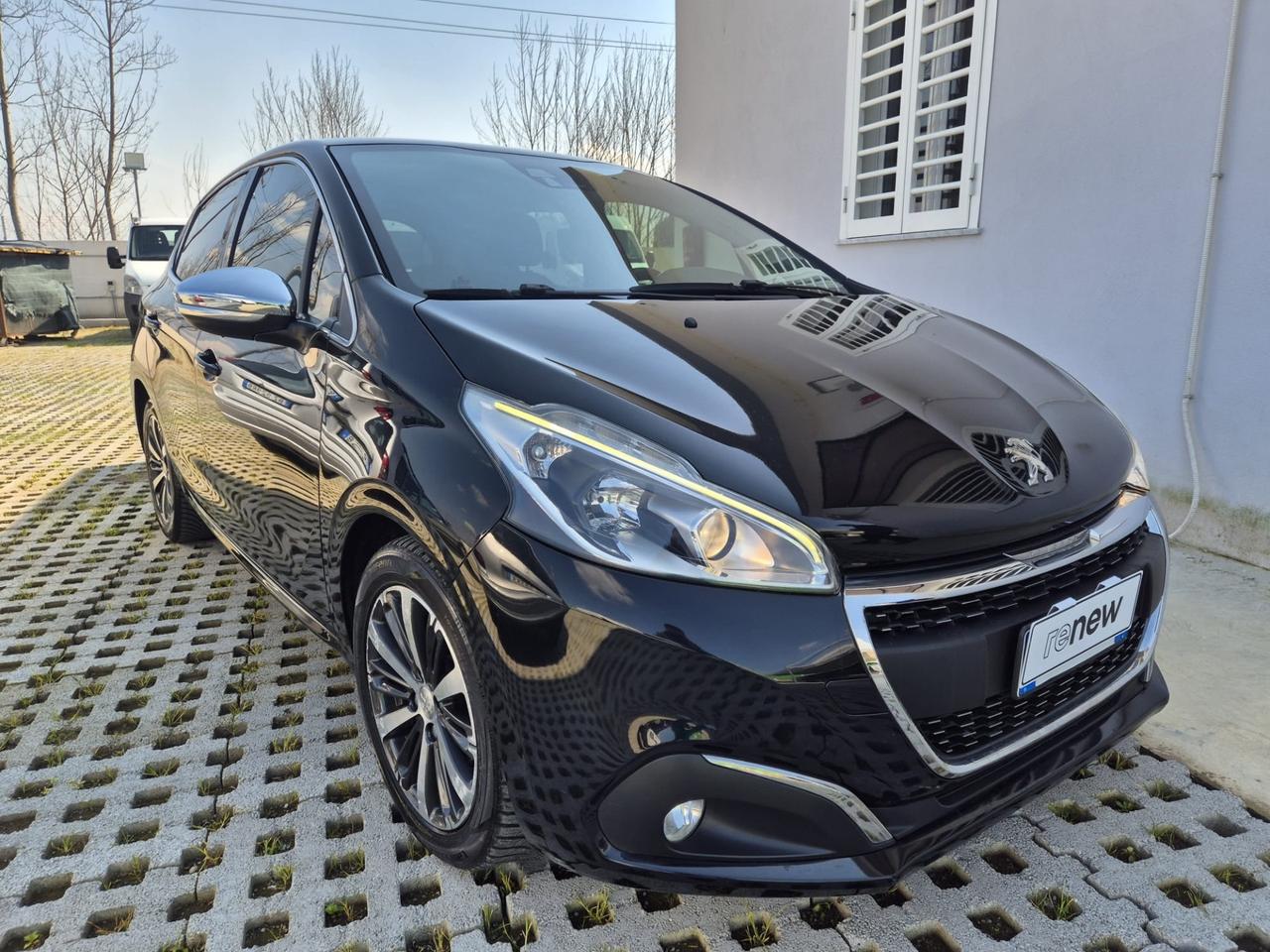 Peugeot 208 BlueHDi 100 5 porte Allure