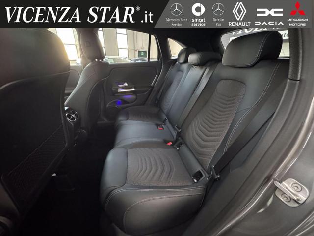 MERCEDES-BENZ GLA 180 d PROGRESSIVE SPORT