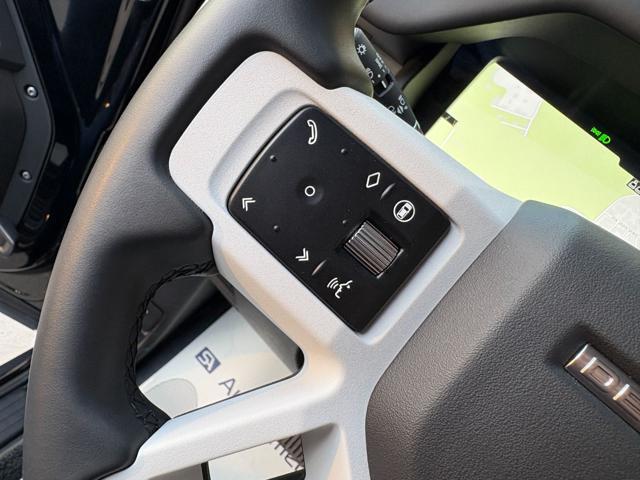 LAND ROVER Defender 90 3.0D I6 200 CV AWD Auto ''TOTAL BLACK''