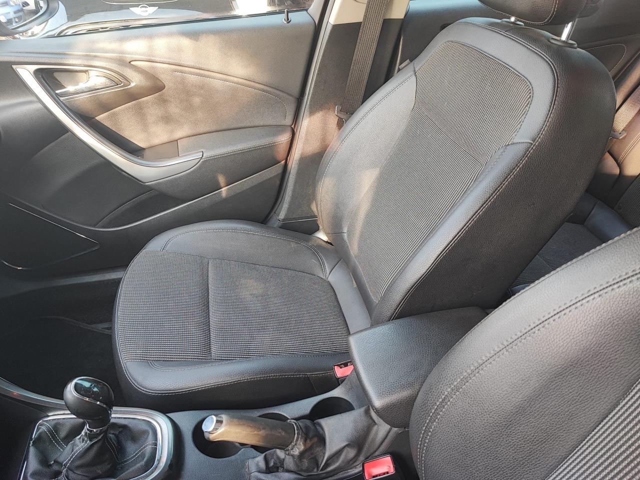 Opel Astra 1.7 CDTI 110CV Sports Tourer Cosmo