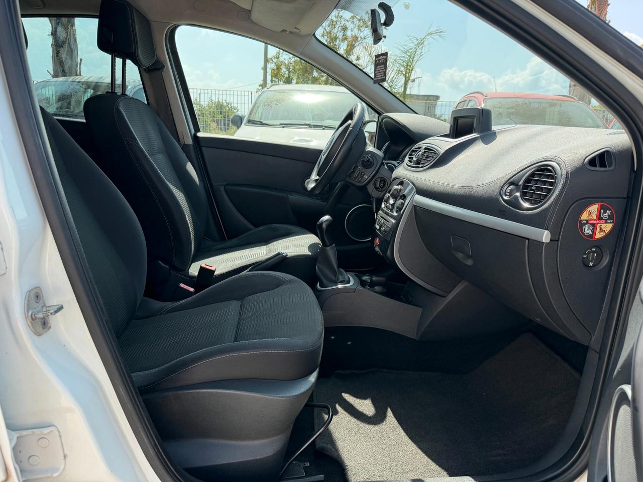 RENAULT CLIO 2010 1.2 BENZINA 101 CV
