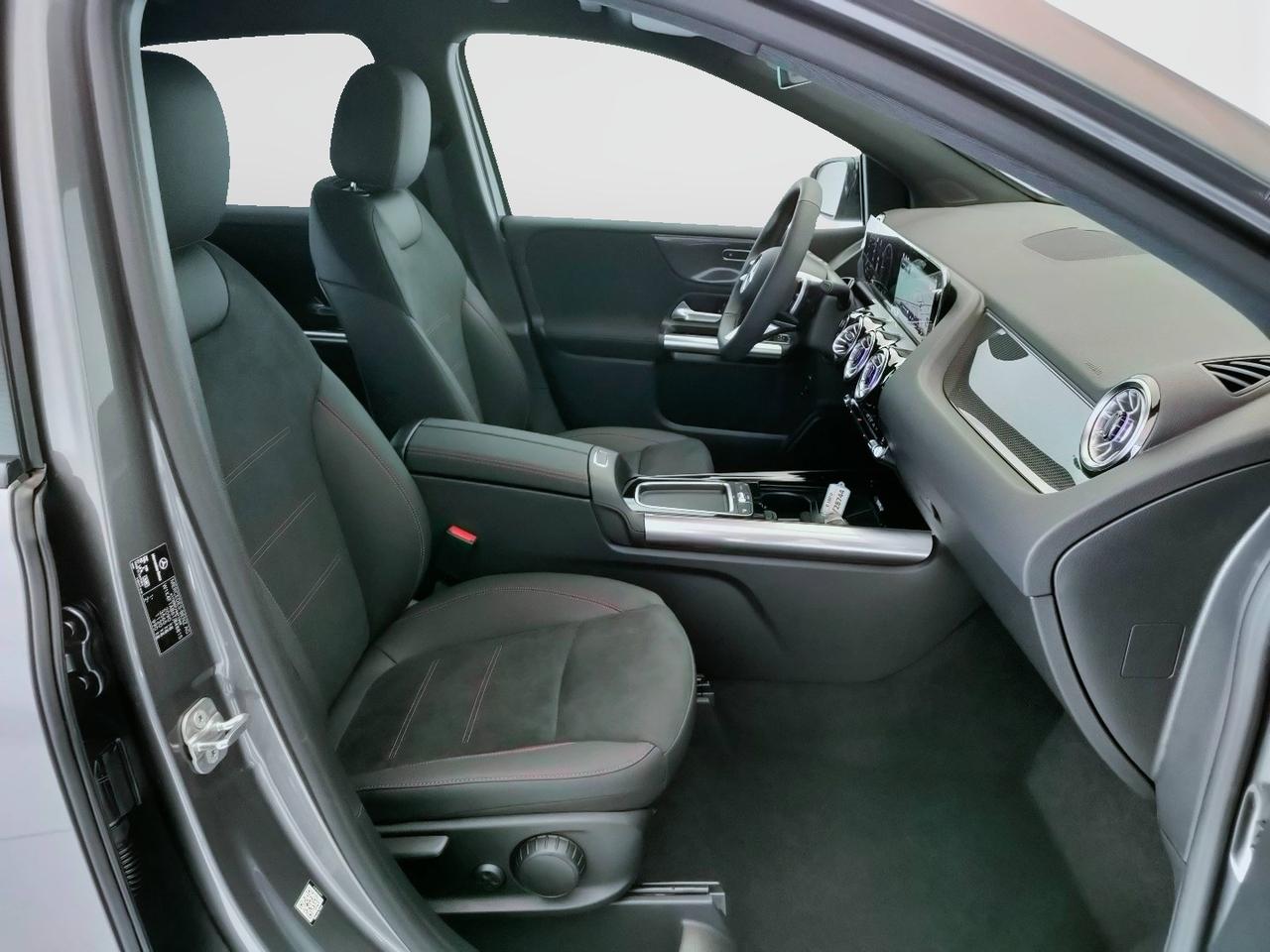 Mercedes-Benz Classe B - W247 2023 - B 180 d AMG Line Advanced Plus auto