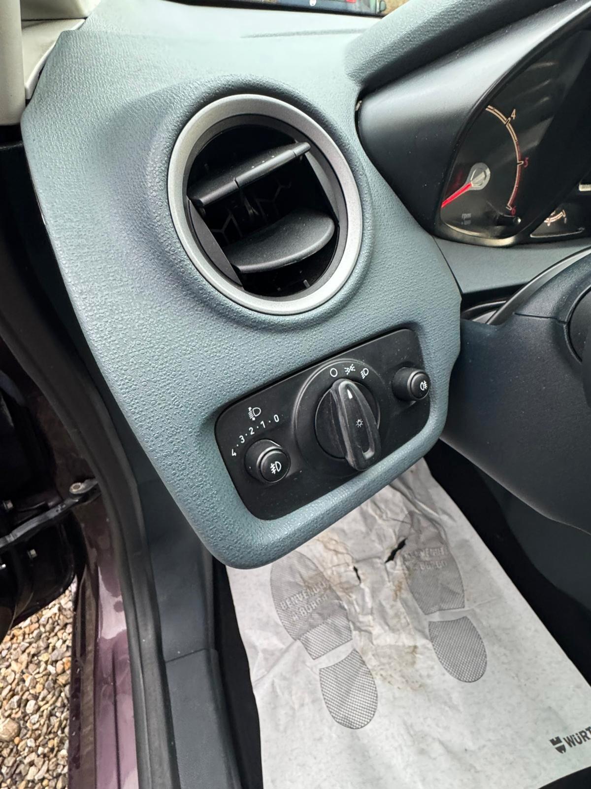 Ford Fiesta 1.4 TDCi 5p. Titanium