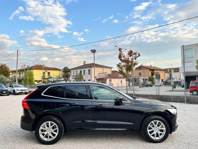 VOLVO XC60 B4 (d) AWD Geartronic Momentum Pro