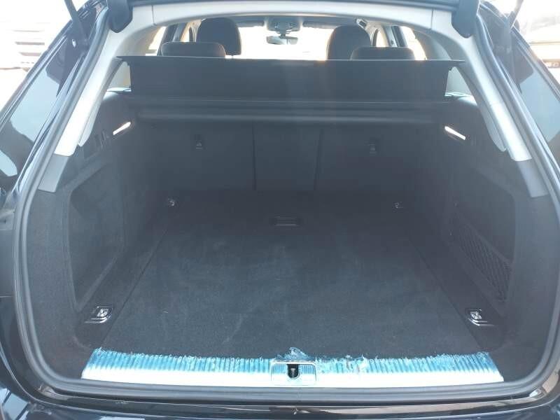 Audi A4 Avant 40 g-tron S tronic ACC- MATRIX !!!