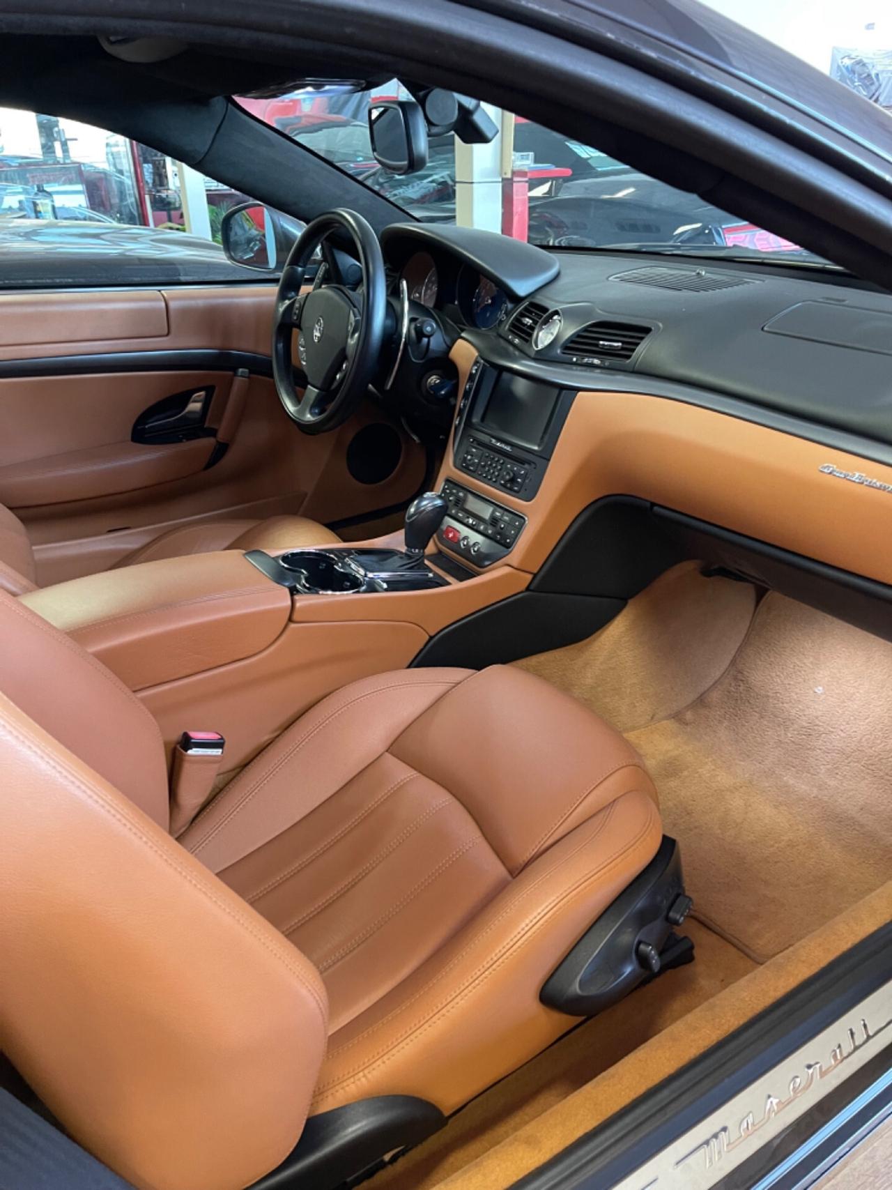 Maserati GranTurismo 4.2 V8 PERMUTE