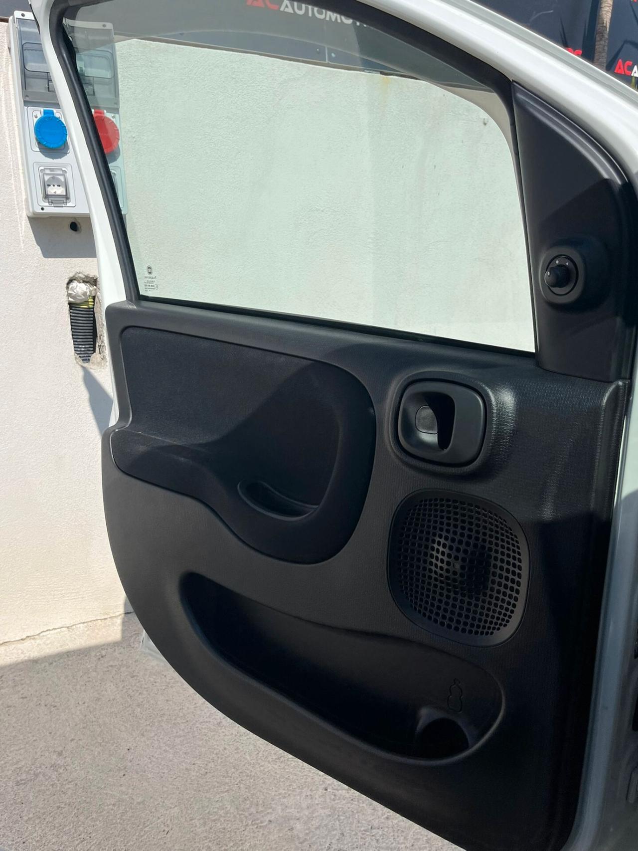 Fiat Panda 1.0 FireFly S&S Hybrid Pandina