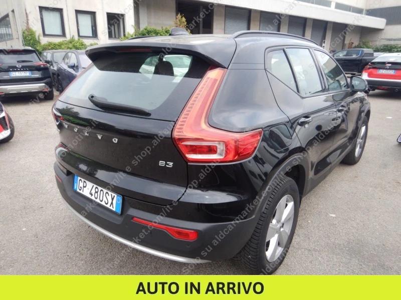 Volvo XC40 2.0 B3 Essential automatico