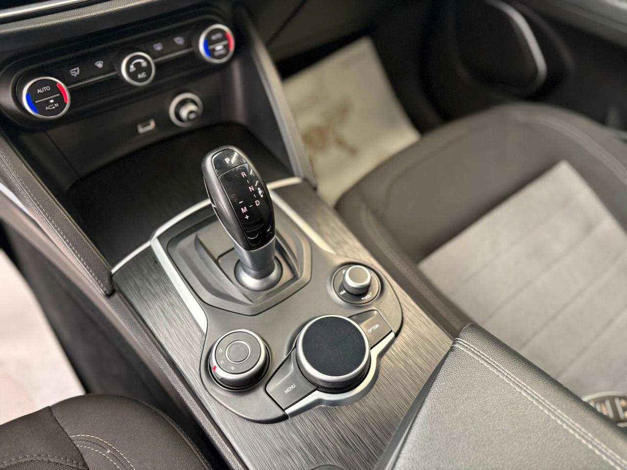 Alfa Romeo Stelvio 2.2 Turbodiesel 180 CV AT8 Q4