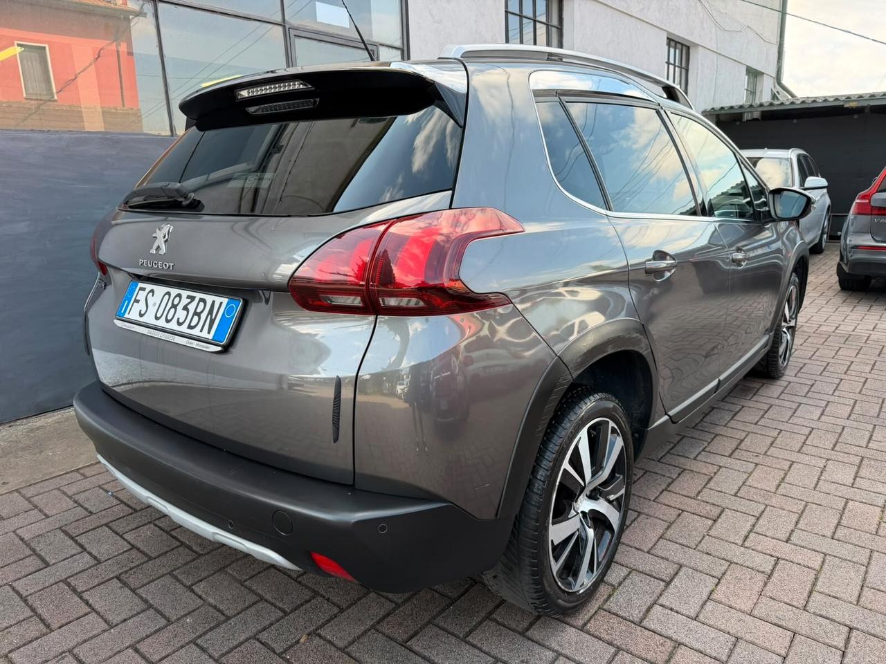 Peugeot 2008 PureTech Turbo 110 S&S Allure