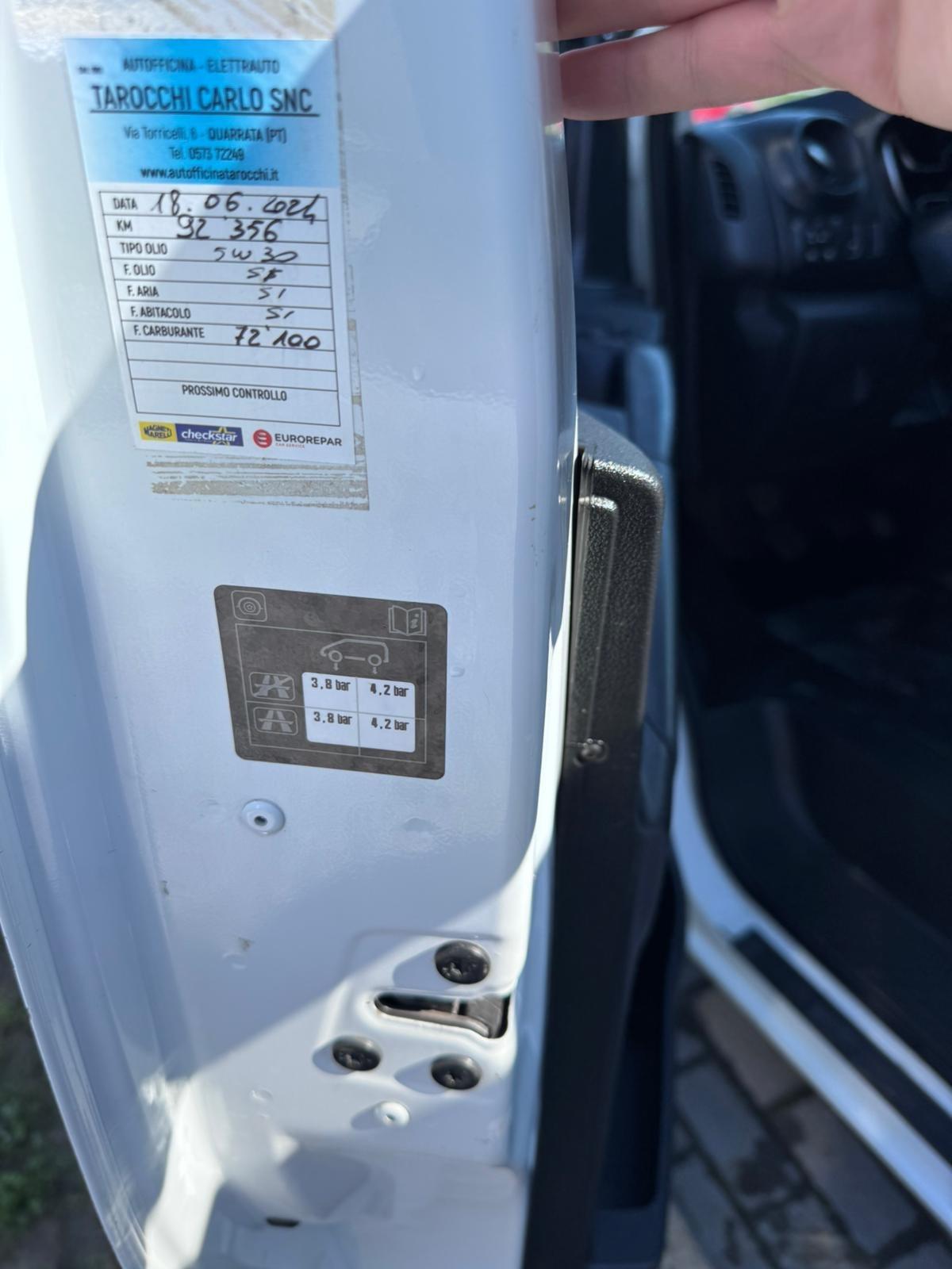 Renault Trafic T28 2.0CDi Cargo 120CV Iva Compresa