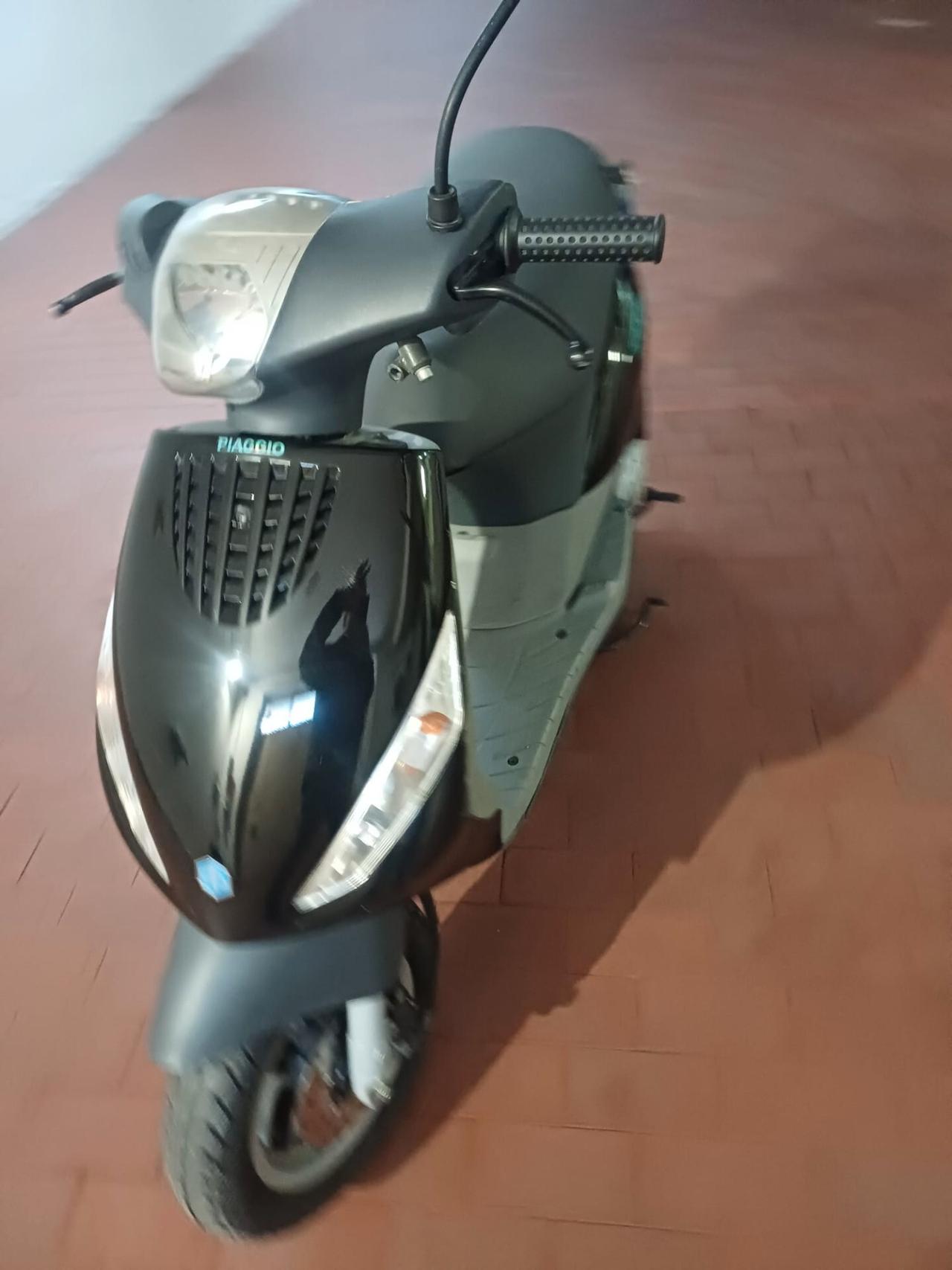 Piaggio Zip +