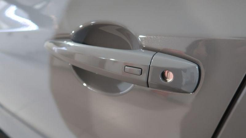 Nissan Juke Juke 1.0 dig-t N-Connecta 114cv dct #CAMBIO AUTOM.#VARI COLORI#