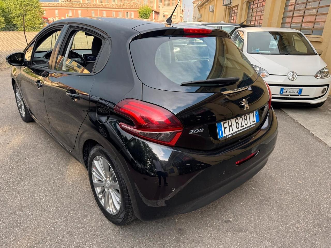 Peugeot 208 ANNO 2017 1.2 BENZINA 5 PORTE Euro6e