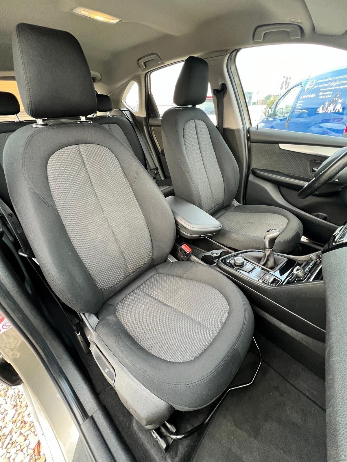 Bmw 2er Active Tourer 218d Luxury