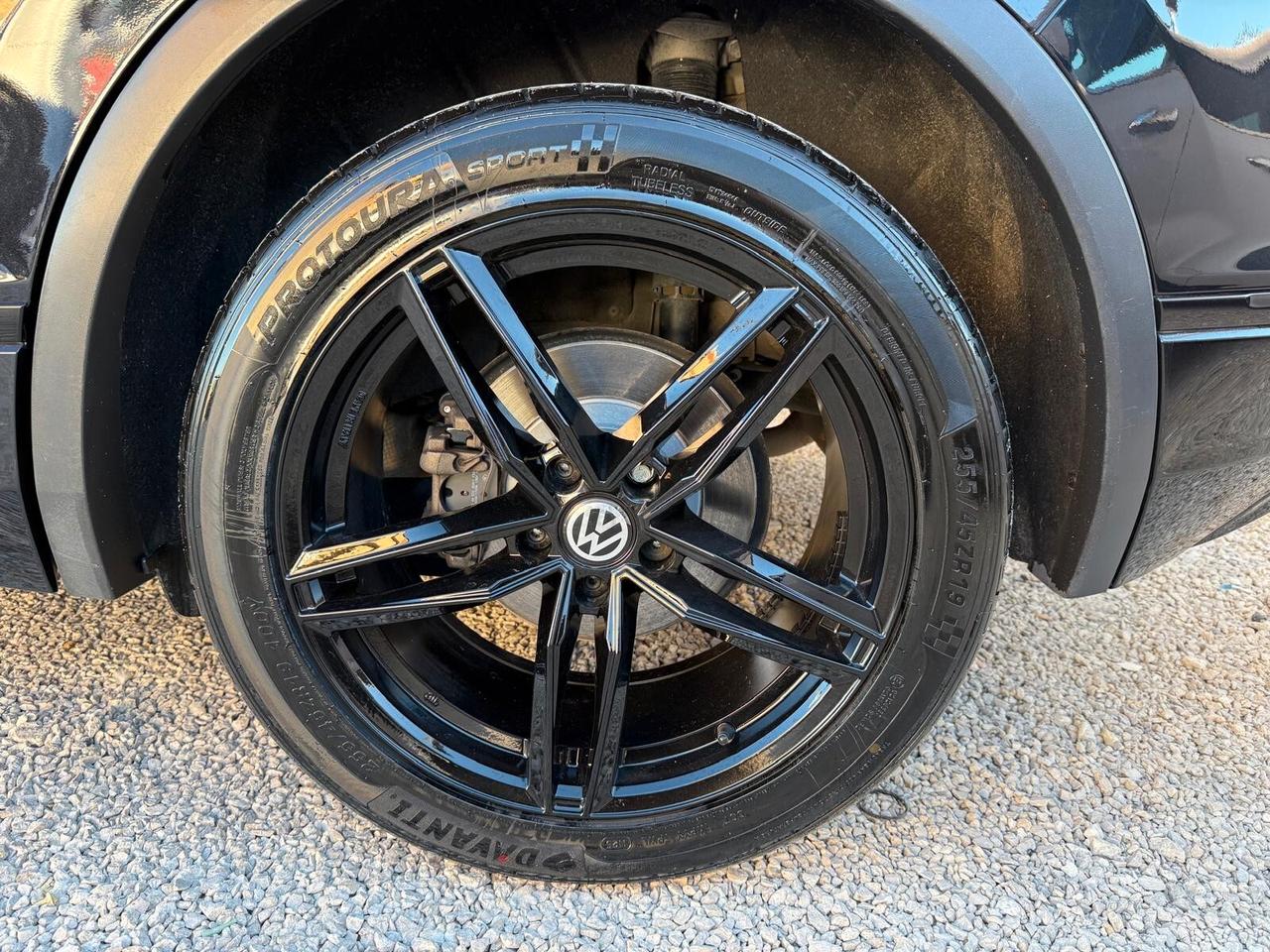 Volkswagen Tiguan 2.0 TDI 150CV R-LINE DSG