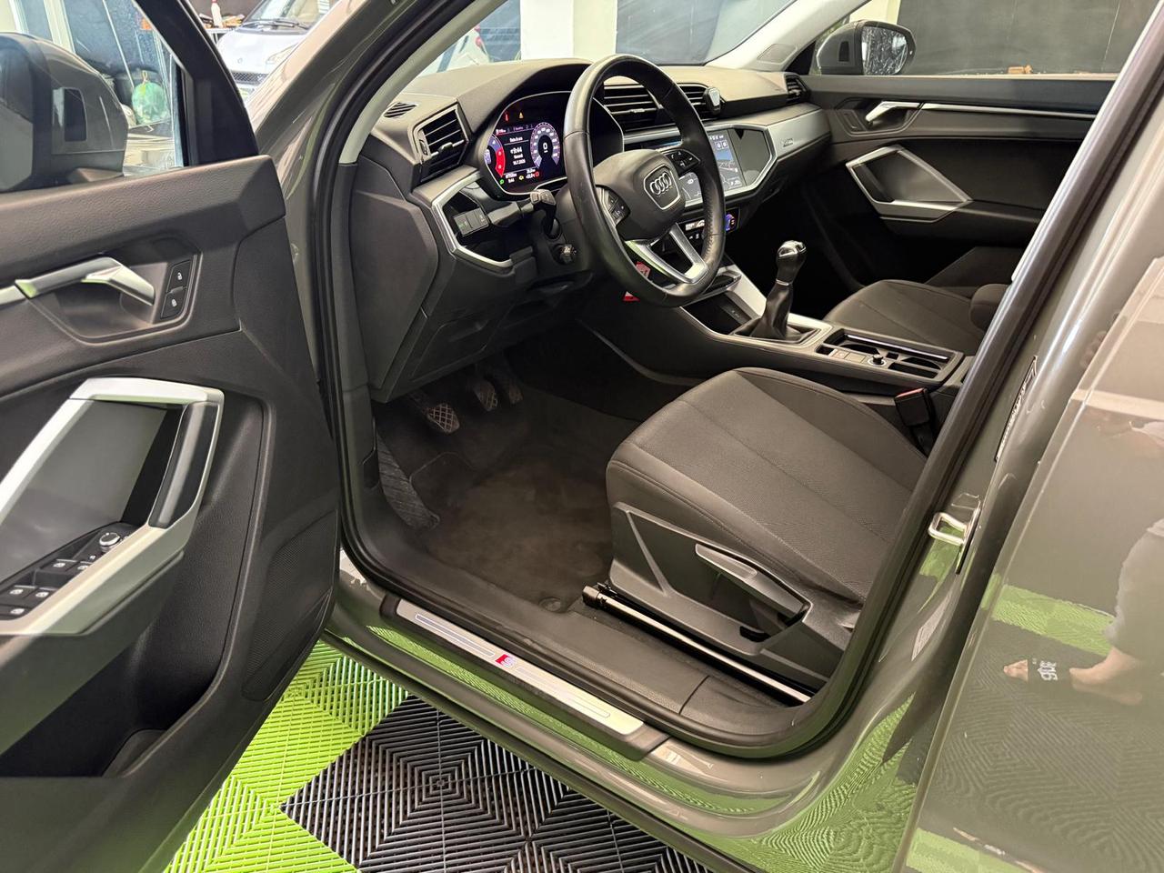 Audi Q3 2.0 TDI S-line Quattro